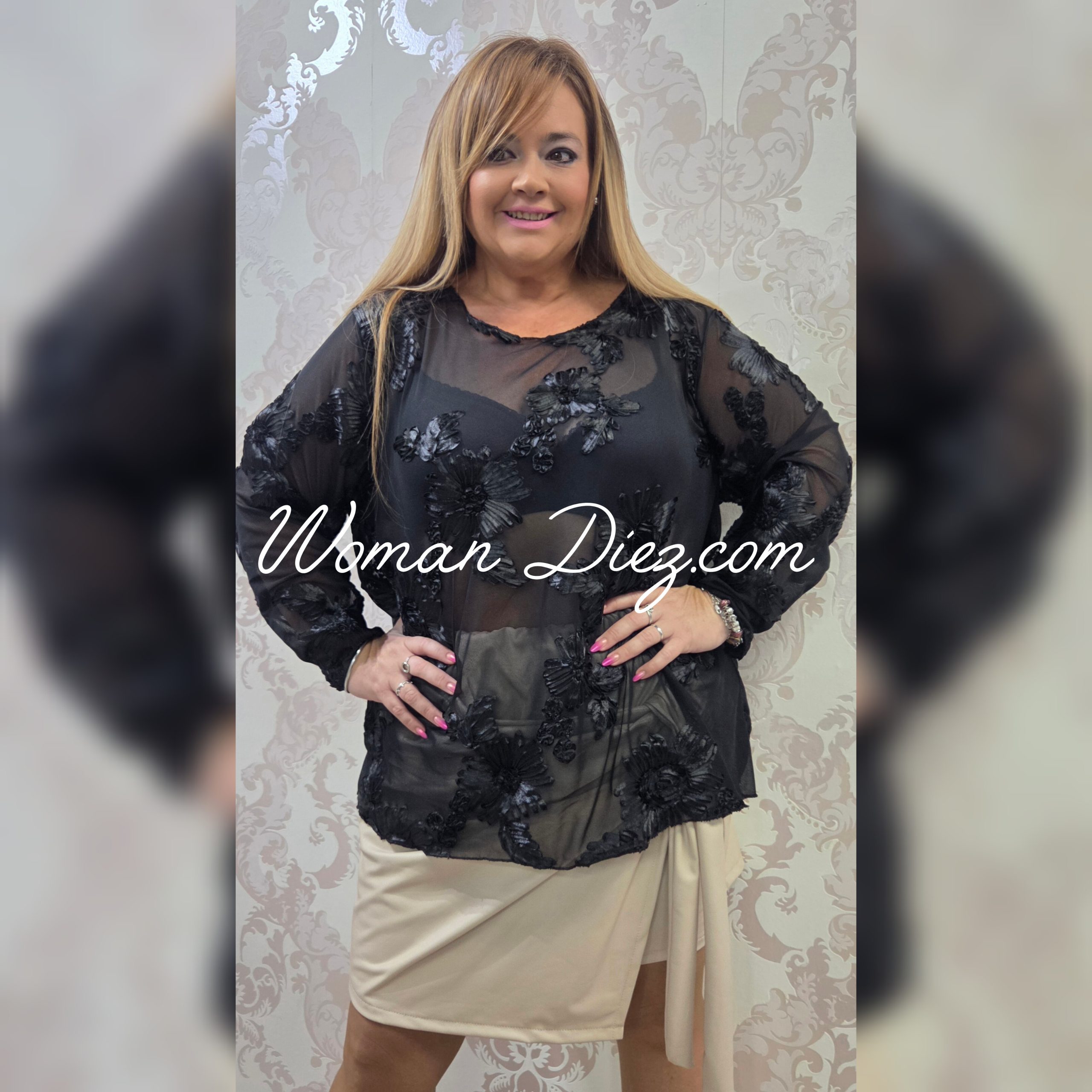 Blusa Bordada Negra - Imagen 2